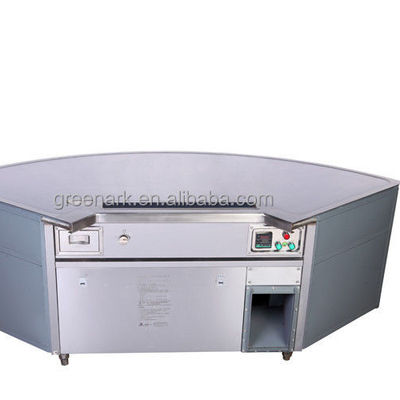 Купить 9 Seats Fan Shape Teppanyaki Grill Table with 20mm Thick Food-Grade Alloy Steel and 380V/8KW Power Производство в сети